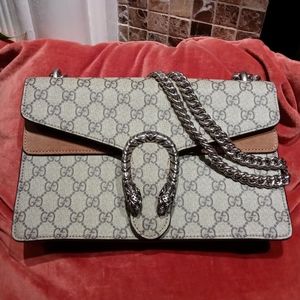 Gucci Dionysus GG Supreme shoulder bag